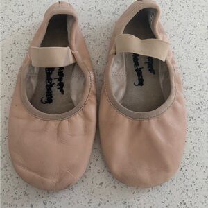Weissman kids ballet shoes size 13 CM
